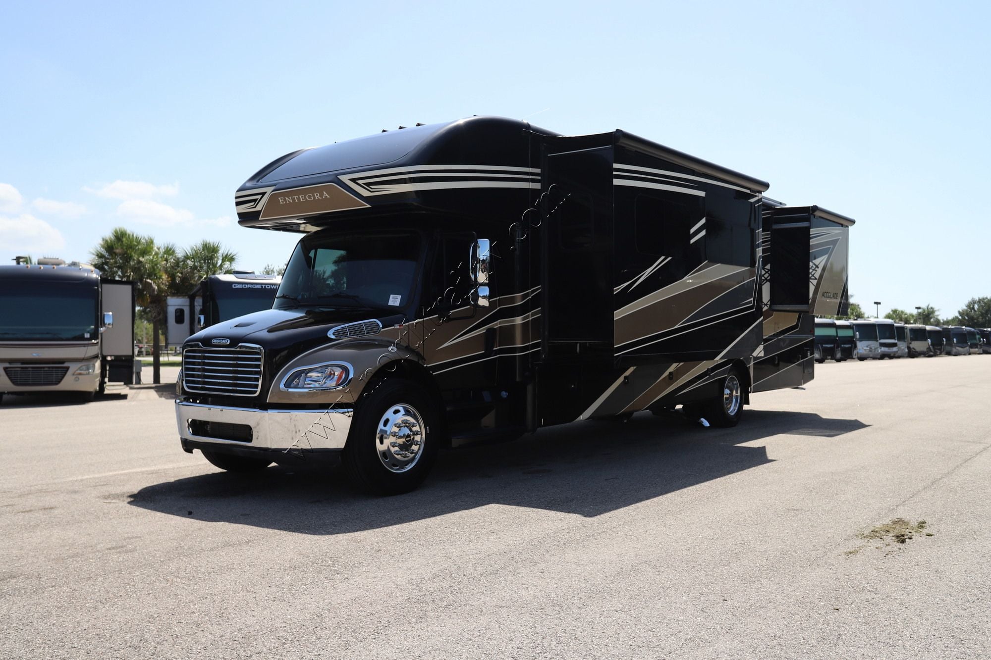 Used 2023 Entegra Accolade 37M Super C  For Sale