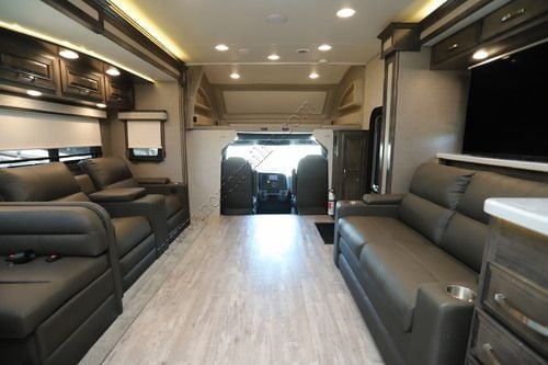 2023 Entegra Accolade 37M