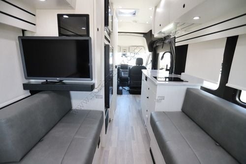 2026 Pleasure-Way Ontour 2.2 AWD