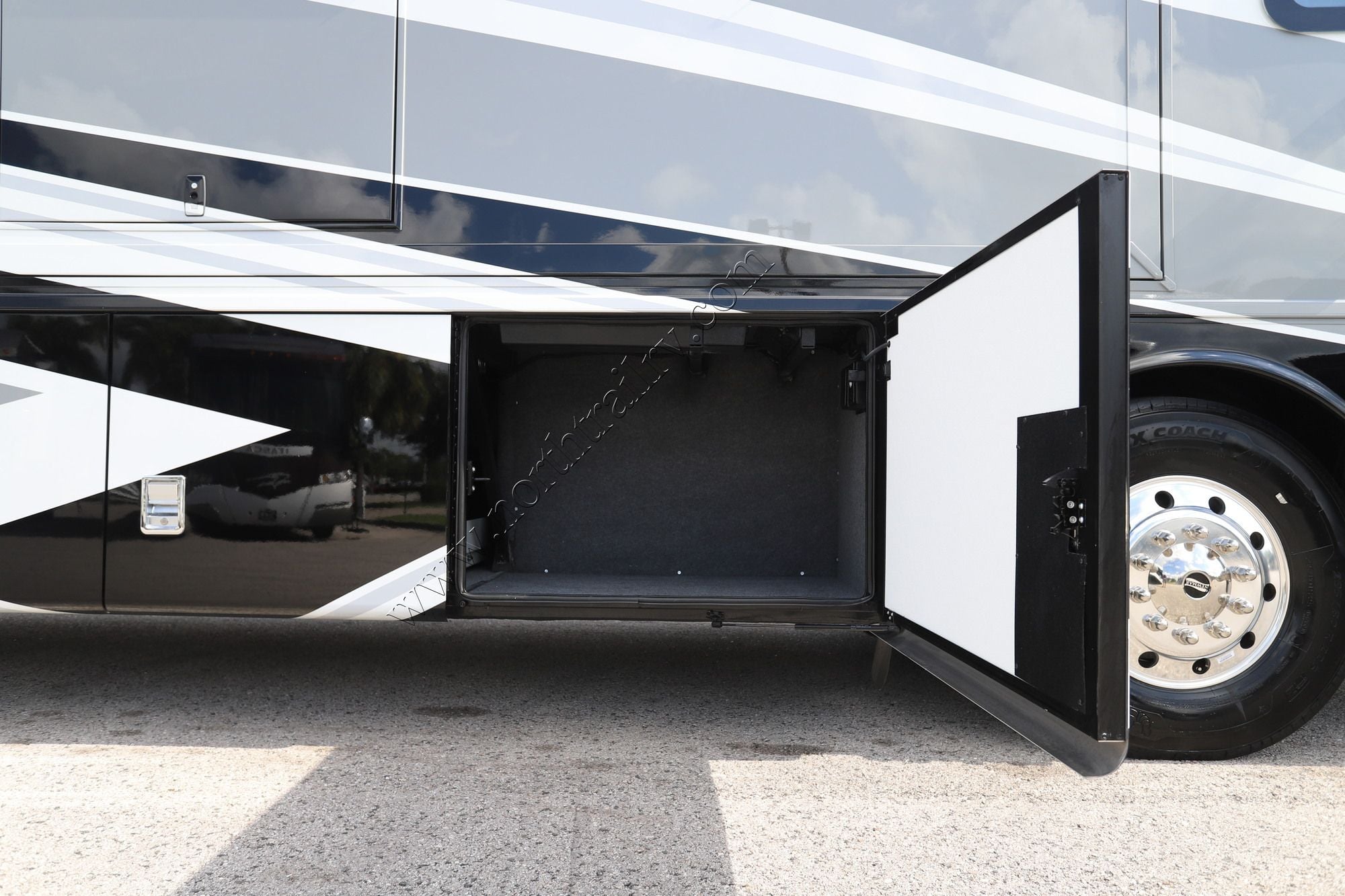 New 2027 Newmar Ventana 4037 Class A  For Sale