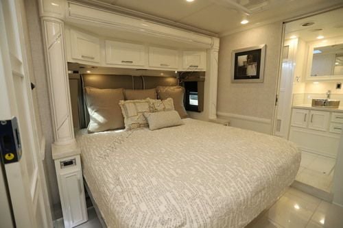 2027 Newmar Ventana 40037