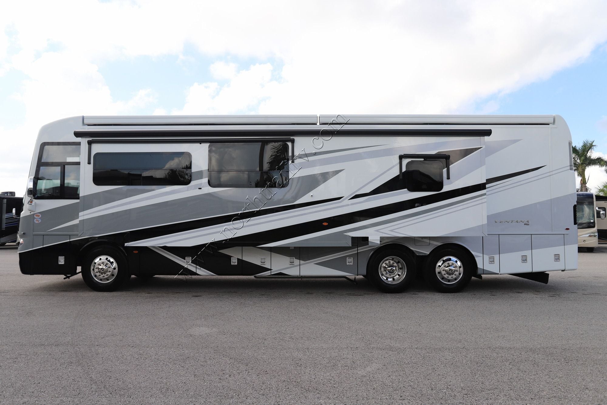 New 2027 Newmar Ventana 4037 Class A  For Sale