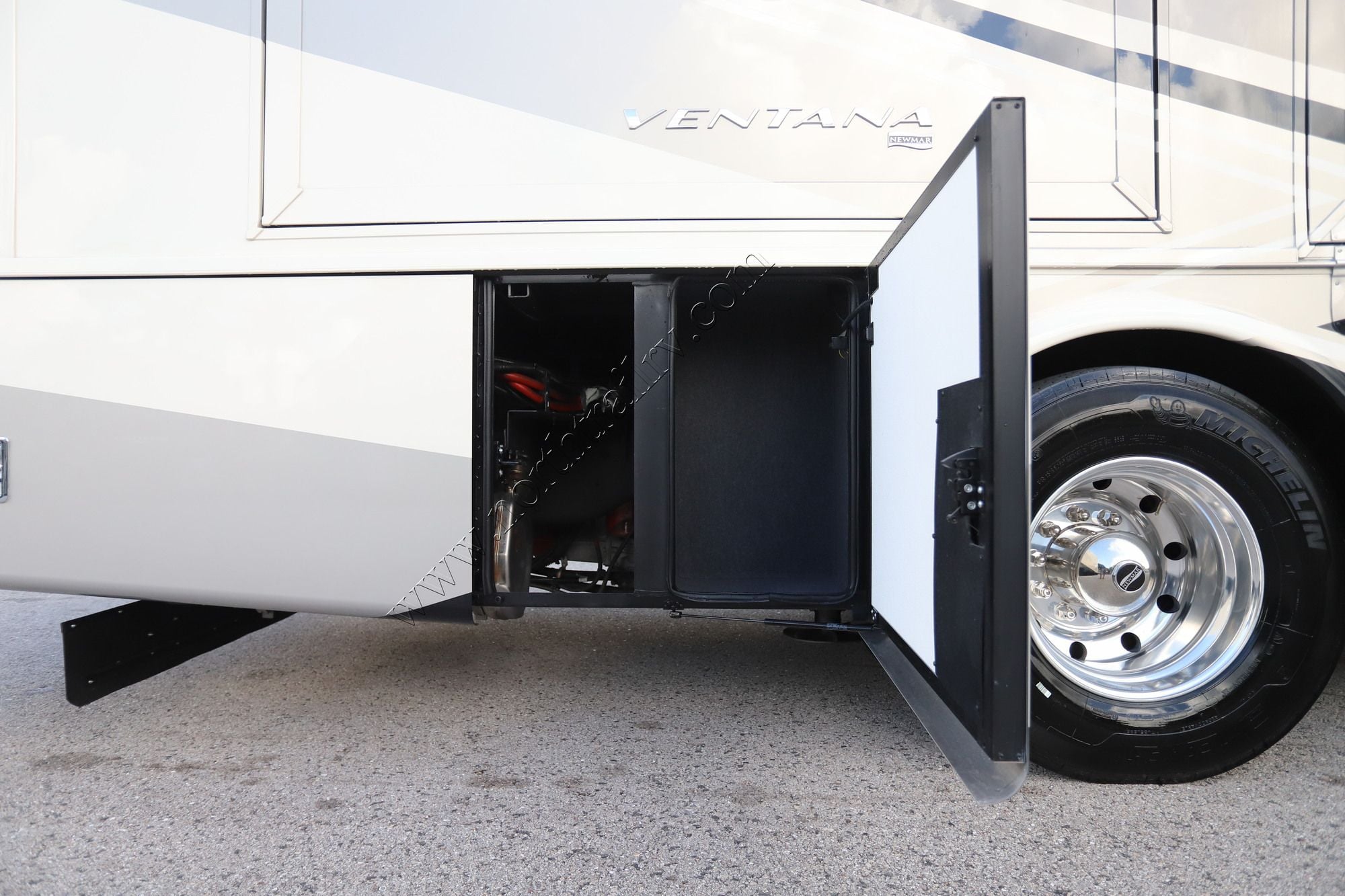 New 2027 Newmar Ventana 3512 Class A  For Sale