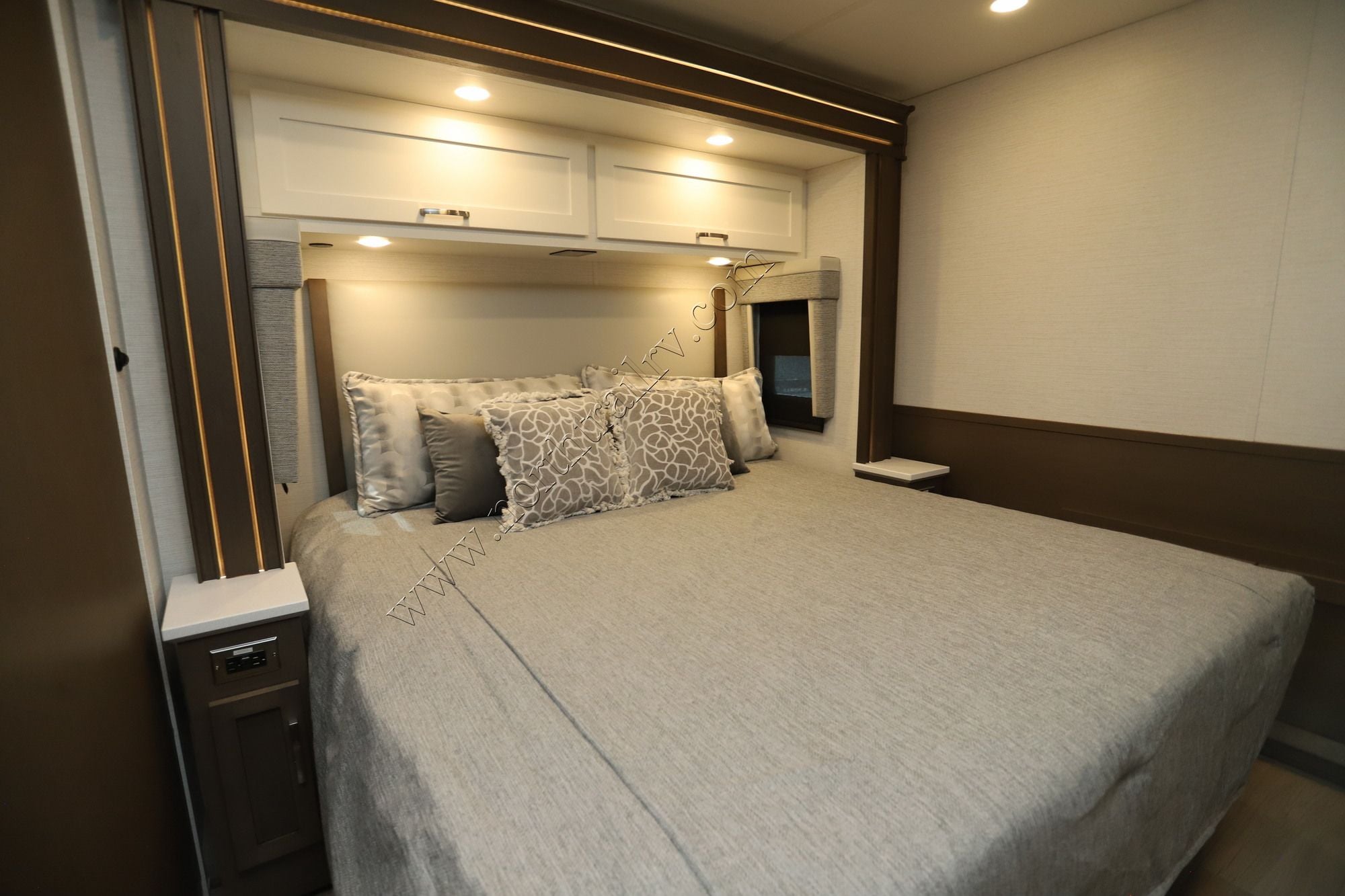 New 2027 Newmar Grand Star 3940 Super C  For Sale