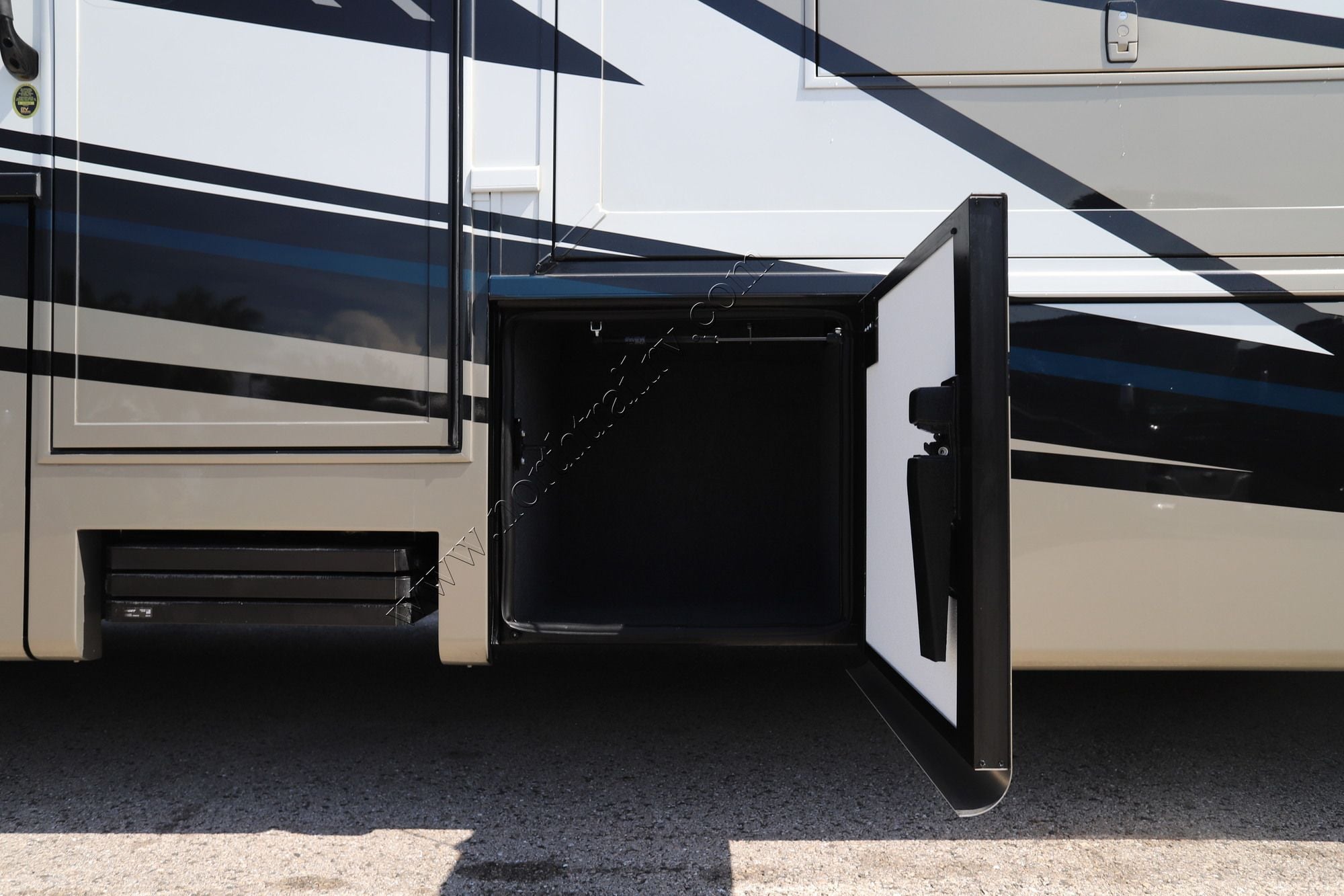 New 2027 Newmar Grand Star 3940 Super C  For Sale