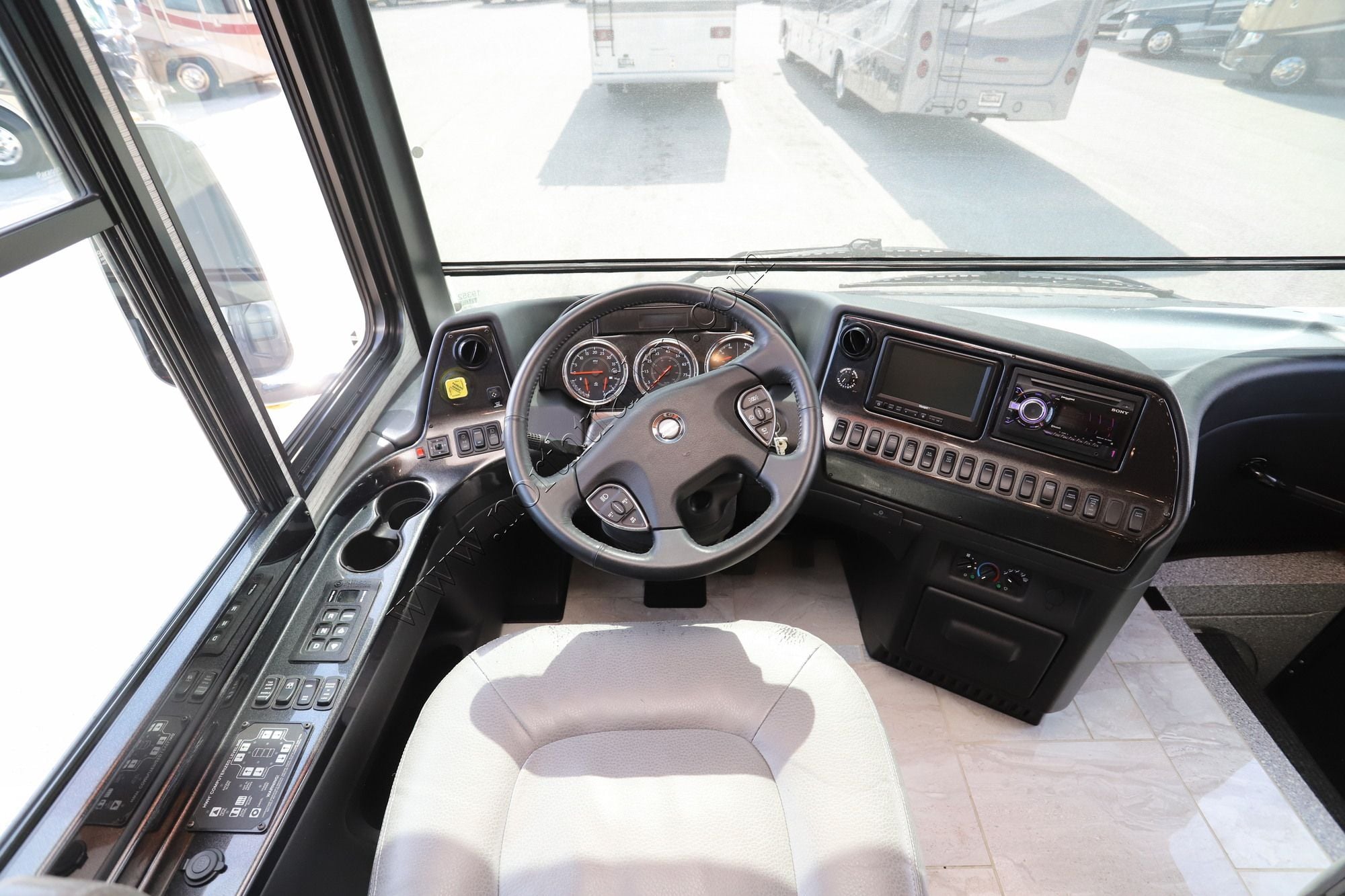 Used 2018 Newmar Dutch Star 4369 Class A  For Sale