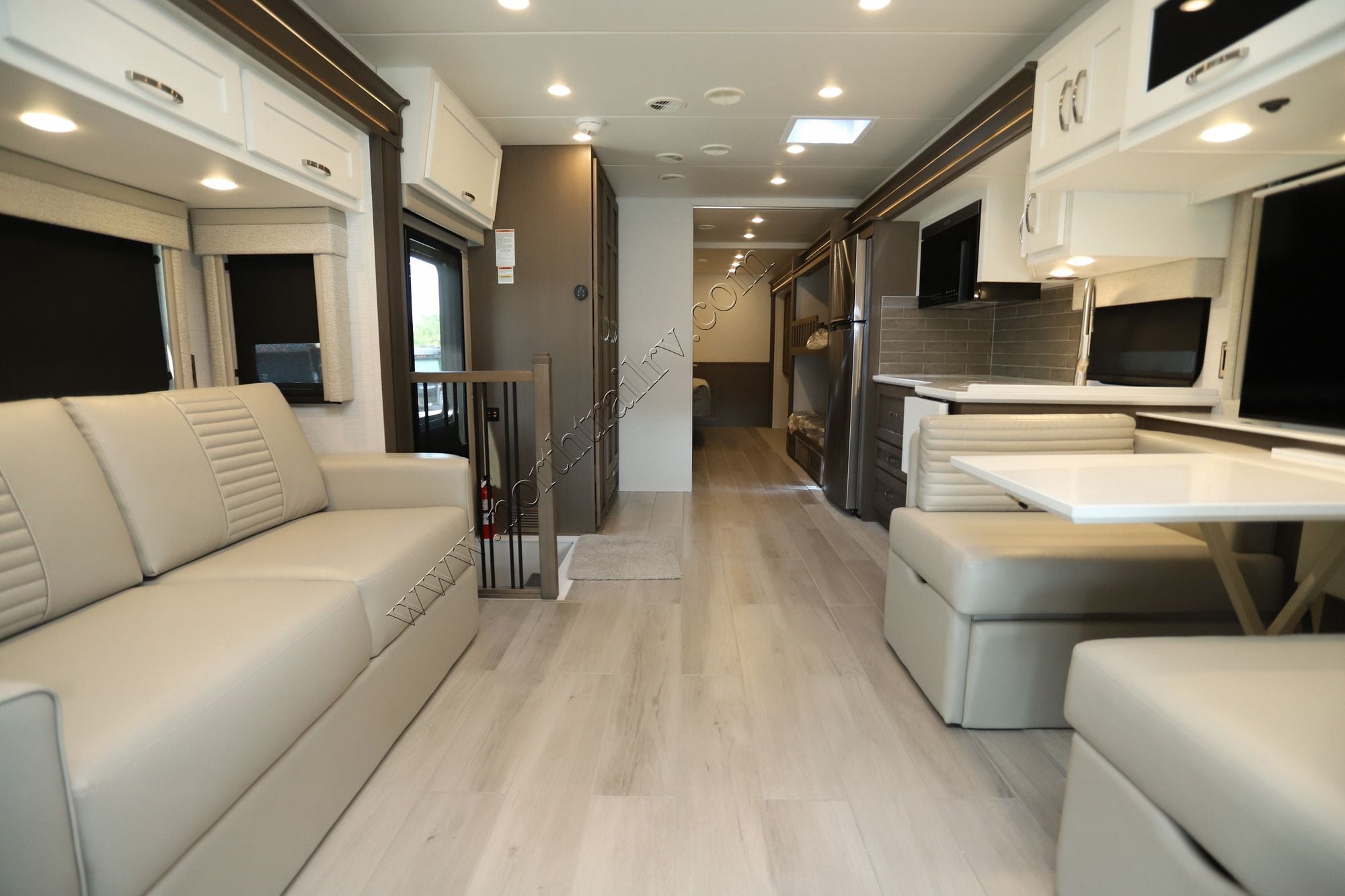 New 2027 Newmar Grand Star 3940 Super C  For Sale