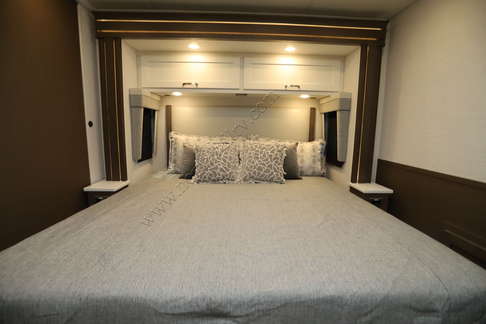 New 2027 Newmar Grand Star 3940 Super C  For Sale