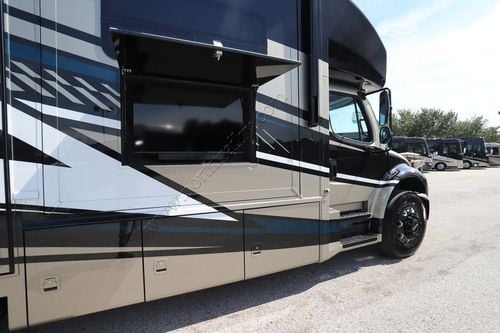 2027 Newmar Grand Star 3940
