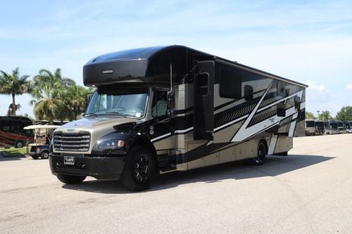 2027 Newmar Grand Star 3940