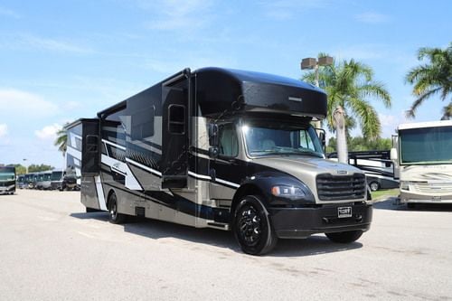 2027 Newmar Grand Star 3940