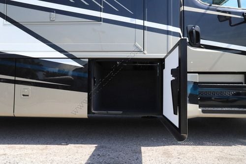 2027 Newmar Grand Star 3940
