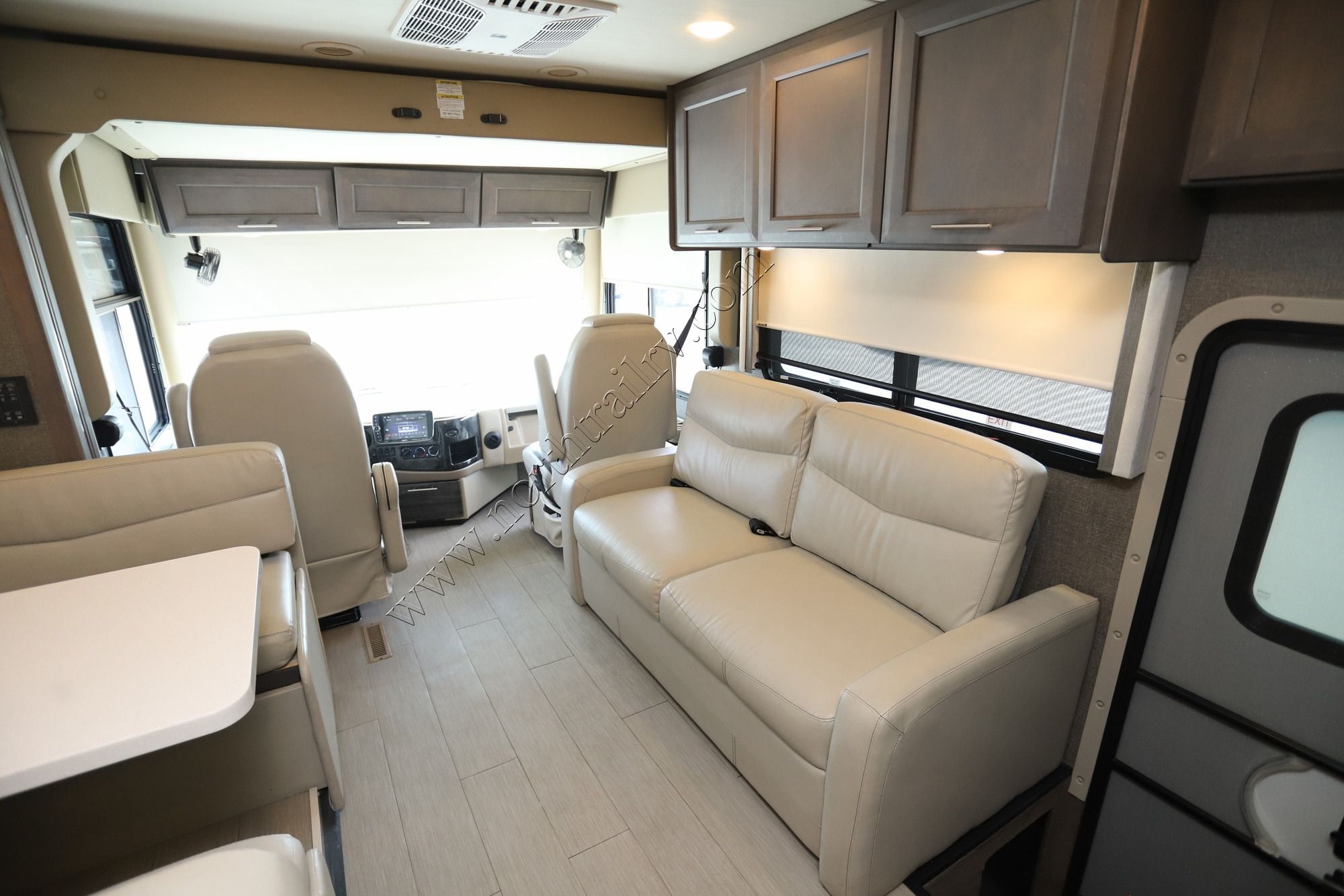 Used 2022 Thor Palazzo 33.5 Class A  For Sale