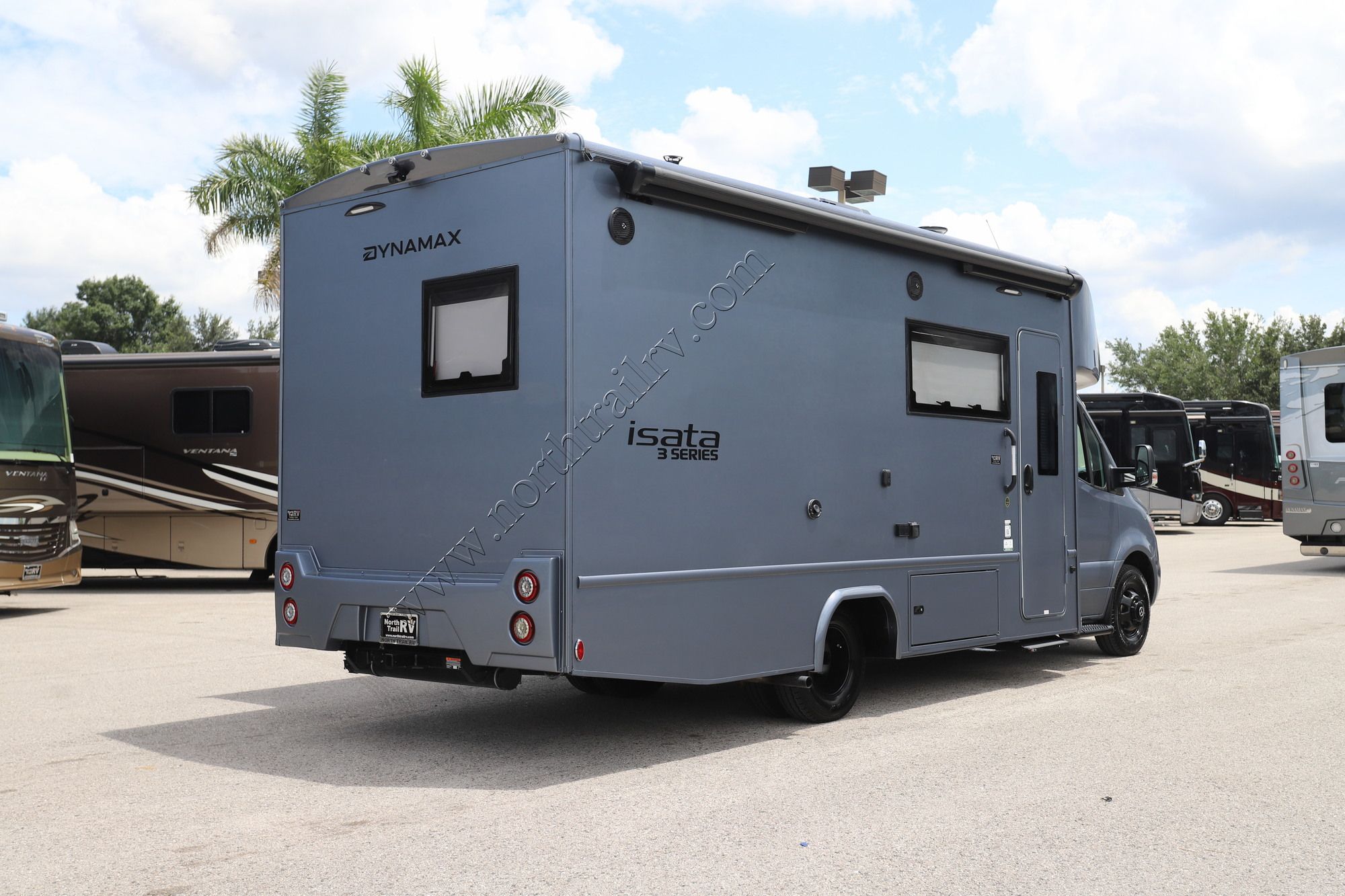 Used 2026 Dynamax Isata 3 24SSSF Class C  For Sale