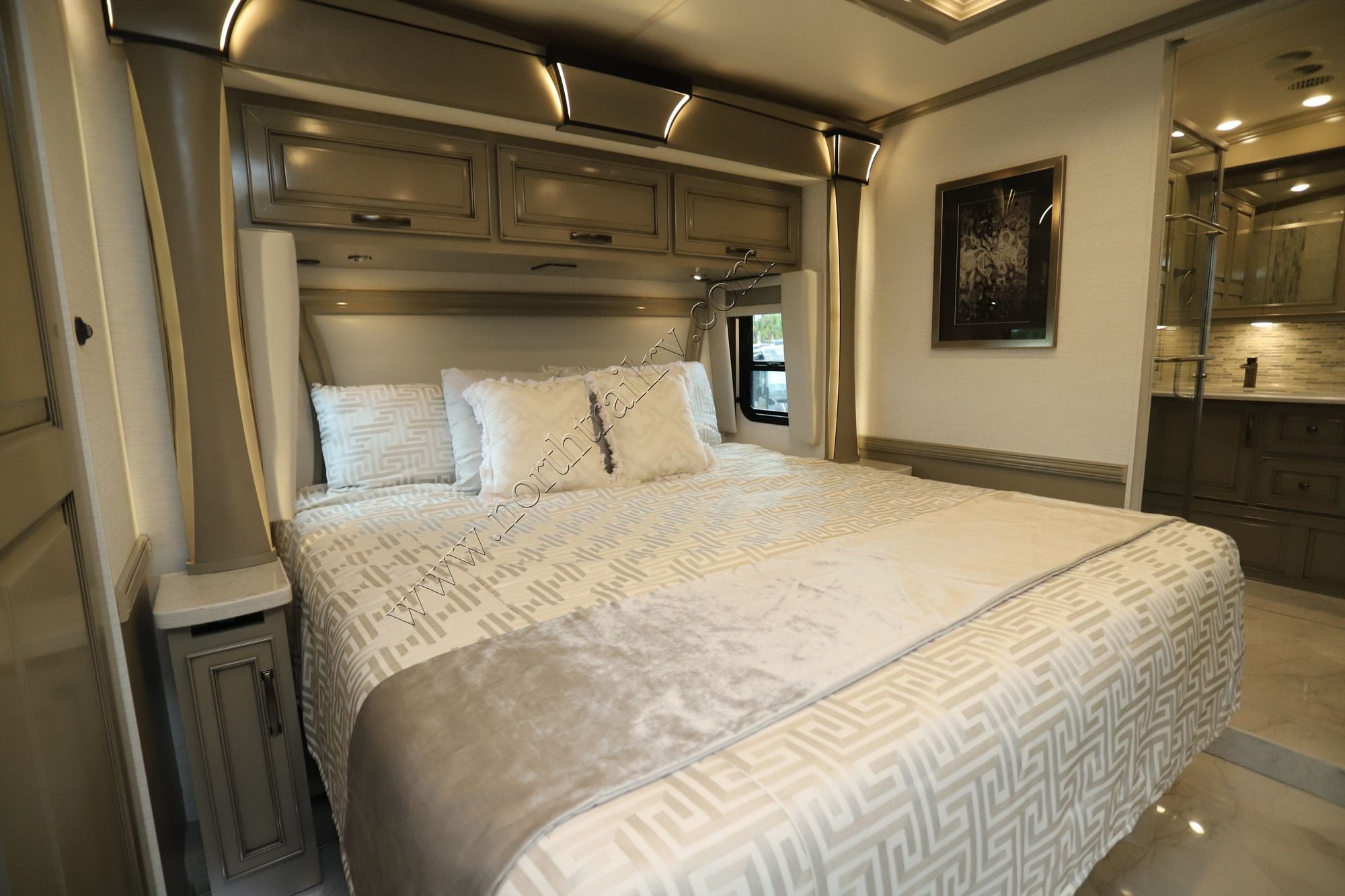 New 2027 Newmar Dutch Star 4325 Class A  For Sale