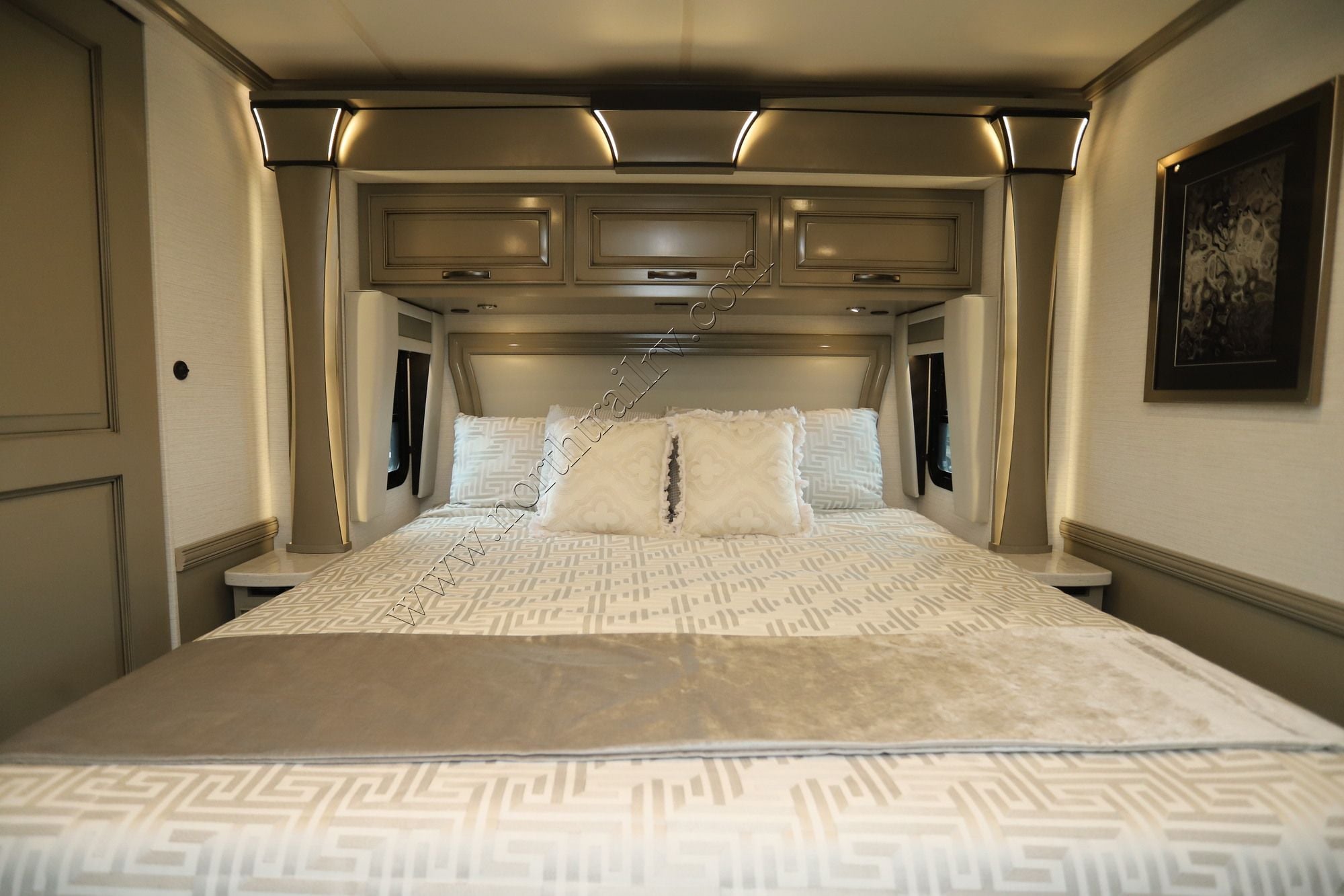 New 2027 Newmar Dutch Star 4325 Class A  For Sale