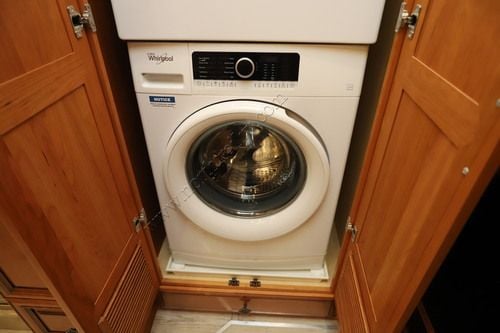 2018 Newmar London Aire 4553