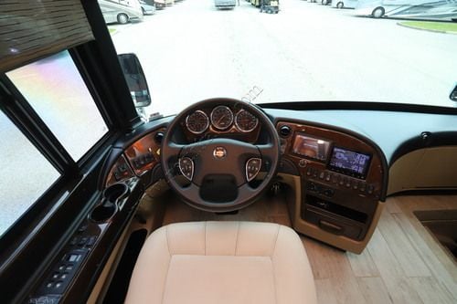 2018 Newmar London Aire 4553