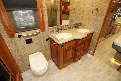 2018 Newmar London Aire 4553