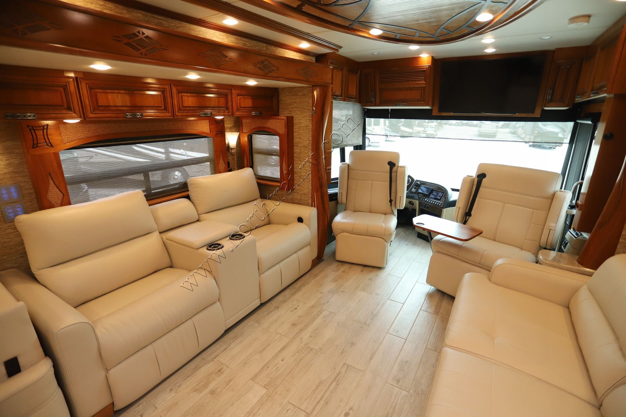 Used 2018 Newmar London Aire 4553 Class A  For Sale