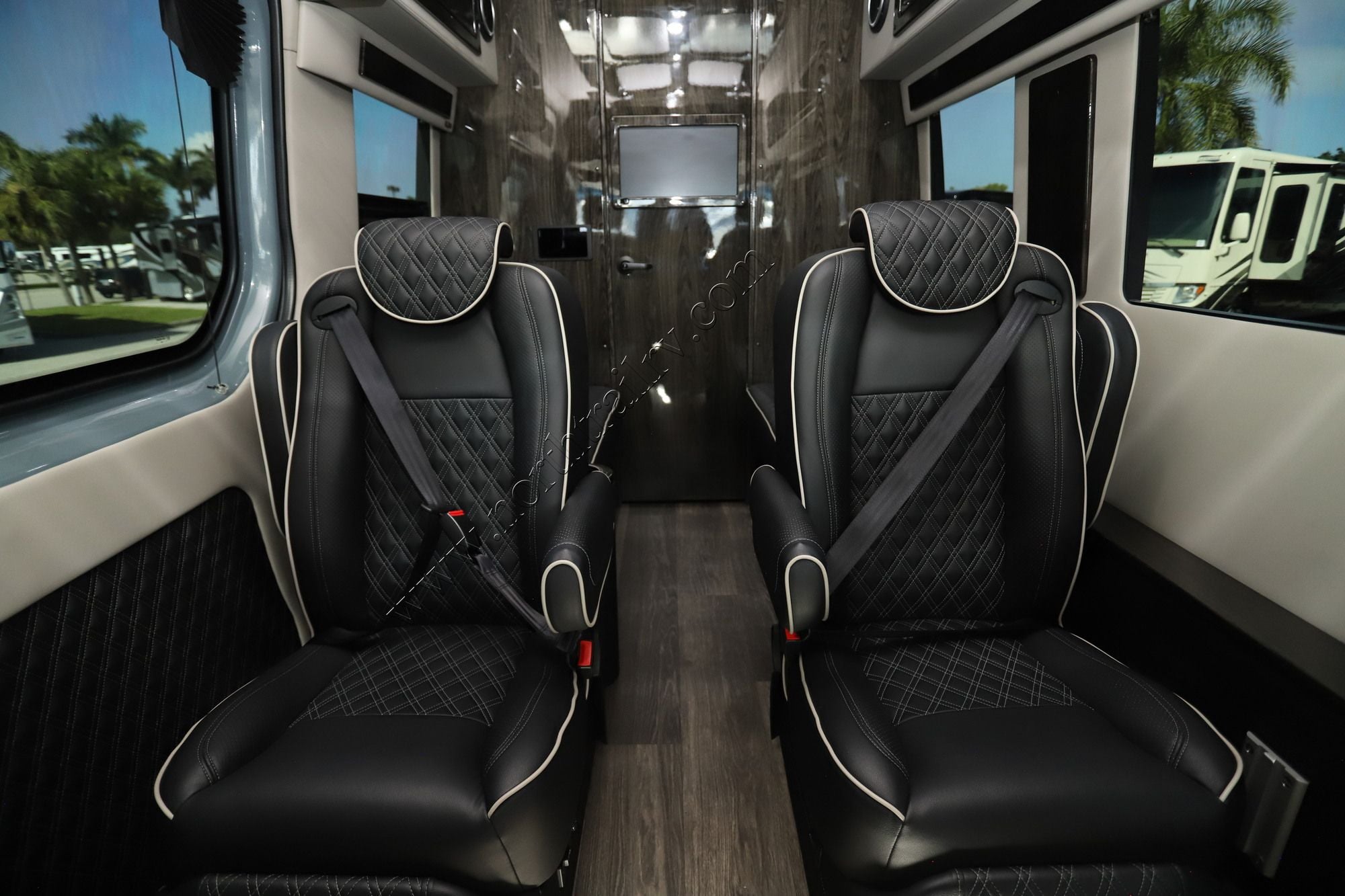 Used 2025 Ogv Luxury Coach V-Cruise 8OBA Class B  For Sale