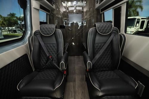 2025 Ogv Luxury Coach V-Cruise 8OBA