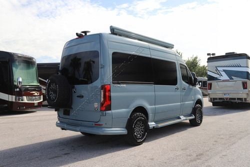 2025 Ogv Luxury Coach V-Cruise 8OBA