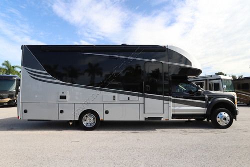 2024 Renegade Rv Veracruz 30VRM