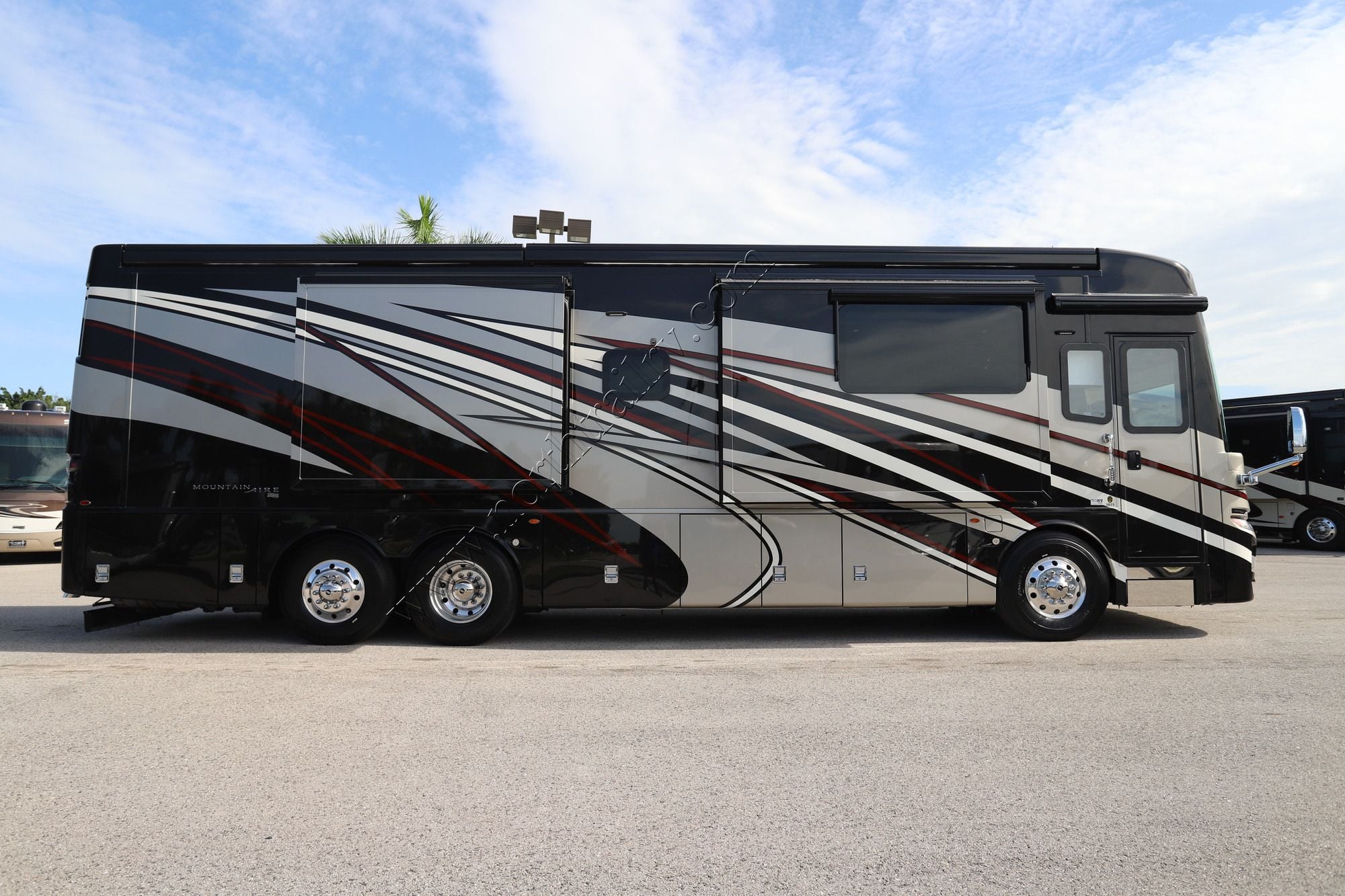 New 2027 Newmar Mountain Aire 3825 Class A  For Sale