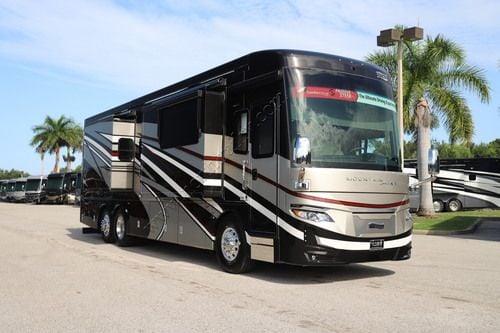 2027 Newmar Mountain Aire 3825