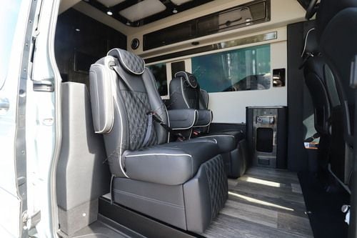 2025 Ogv Luxury Coach V-Cruise 8OBA