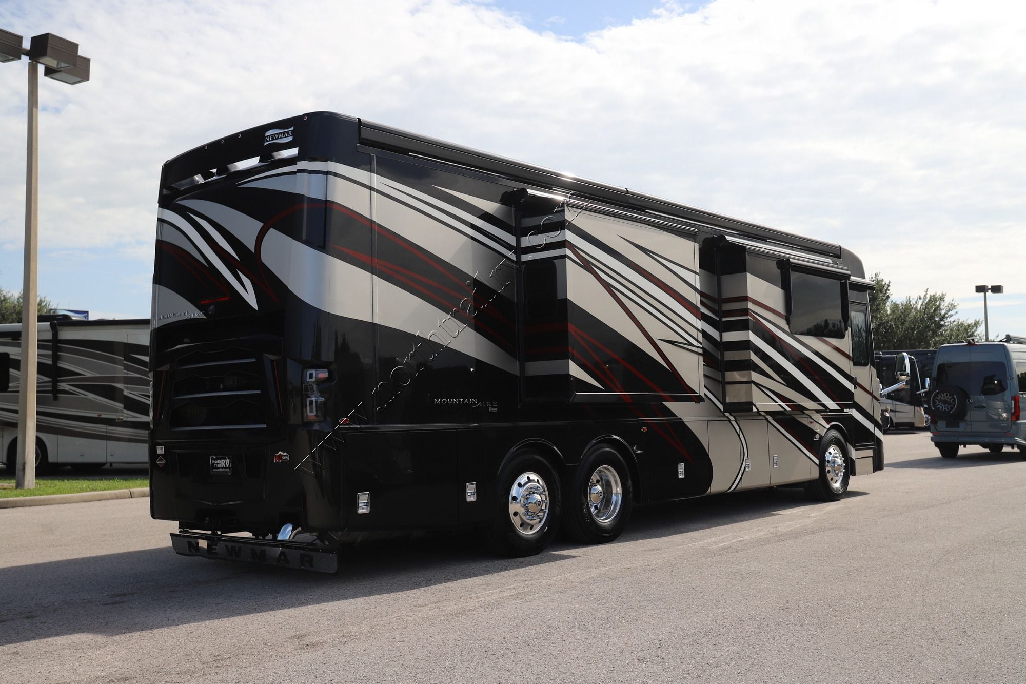 New 2027 Newmar Mountain Aire 3825 Class A  For Sale