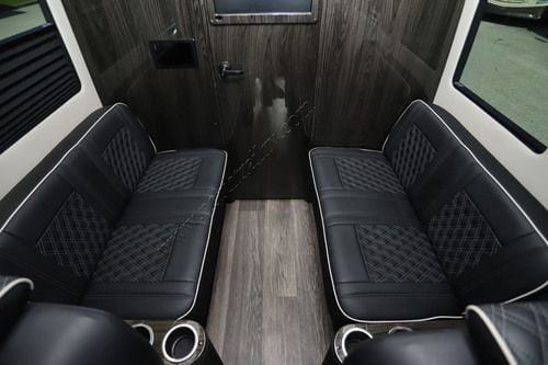 2025 Ogv Luxury Coach V-Cruise 8OBA
