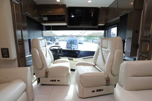 2027 Newmar Mountain Aire 3825