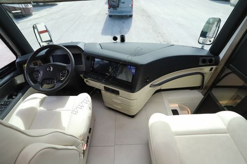 2027 Newmar Mountain Aire 3825