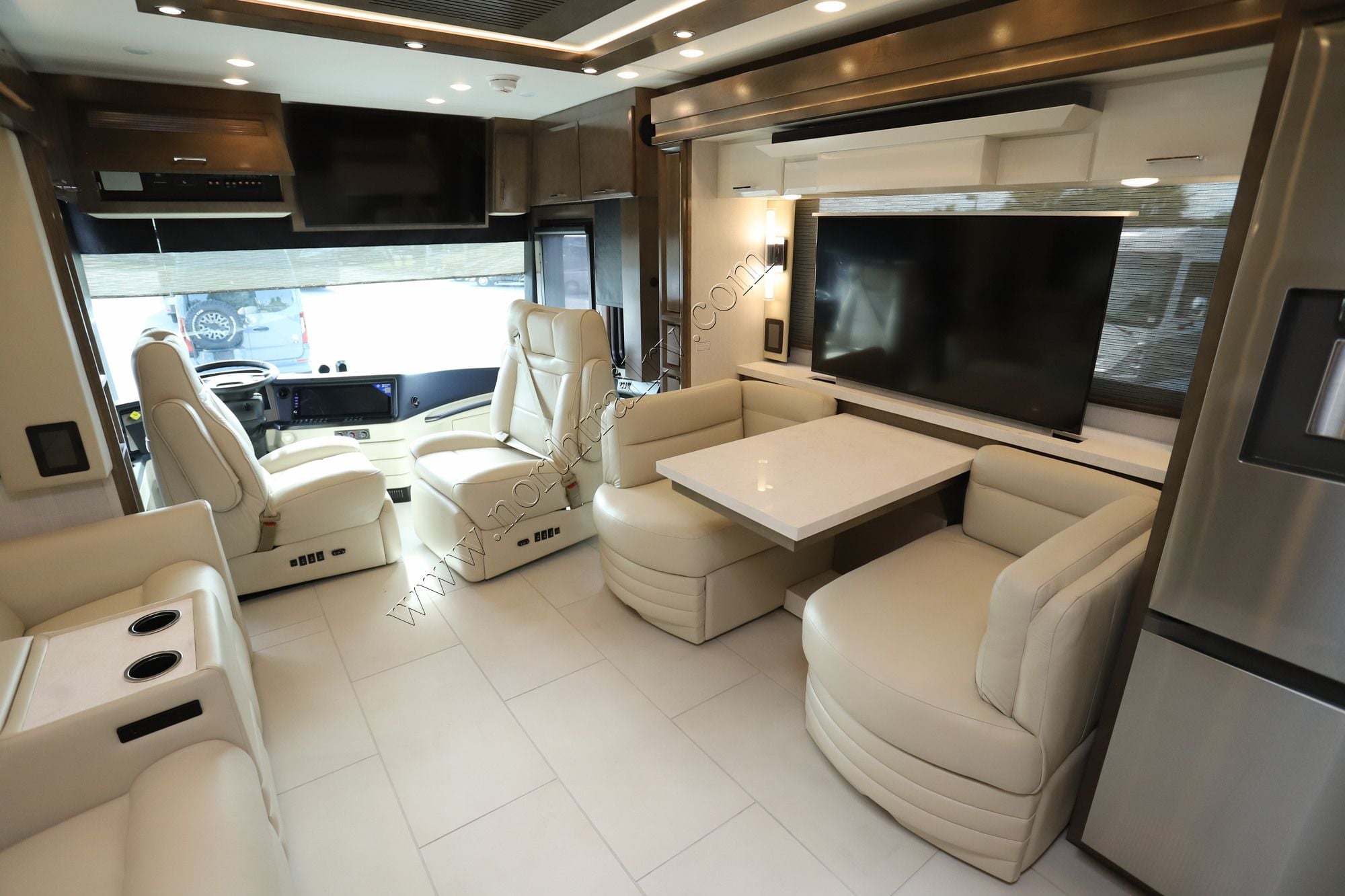 New 2027 Newmar Mountain Aire 3825 Class A  For Sale