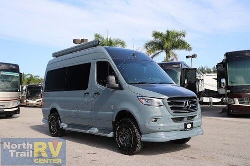 2025 Ogv Luxury Coach V-Cruise 8OBA