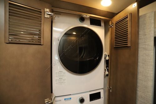 2027 Newmar Mountain Aire 3825