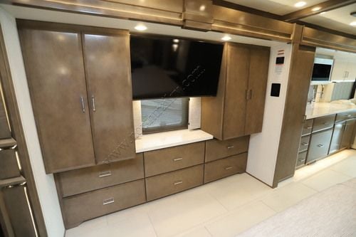 2027 Newmar Mountain Aire 3825