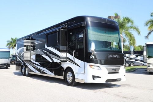2021 Newmar London Aire 4535 Class A