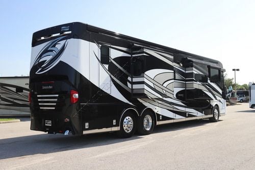 2021 Newmar London Aire 4535 Class A