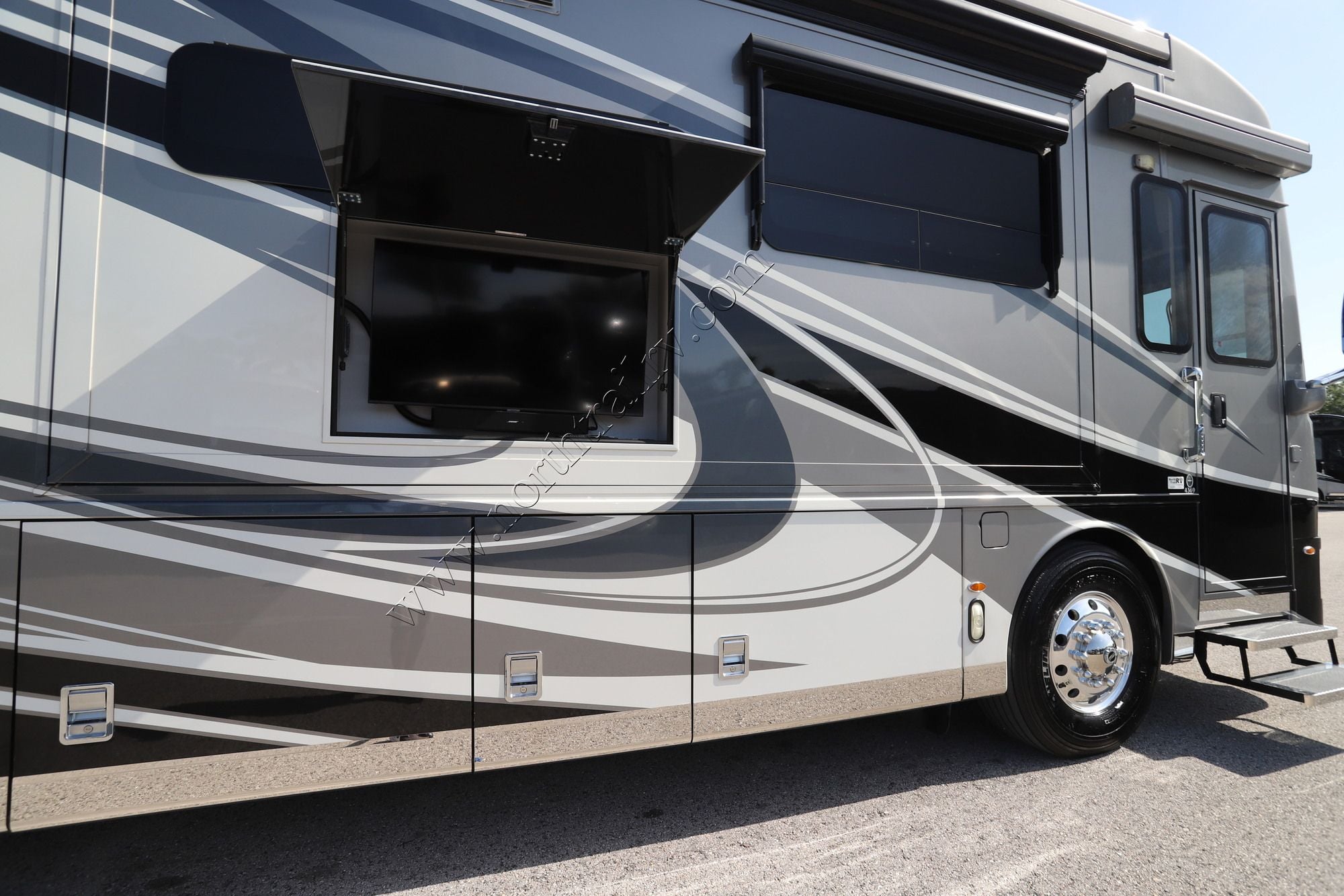 Used 2021 Newmar Dutch Star 4369 Class A  For Sale