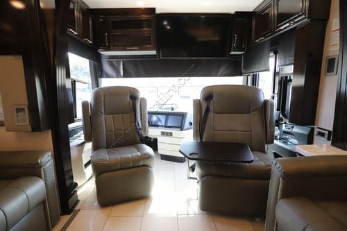 2021 Newmar London Aire 4535 Class A