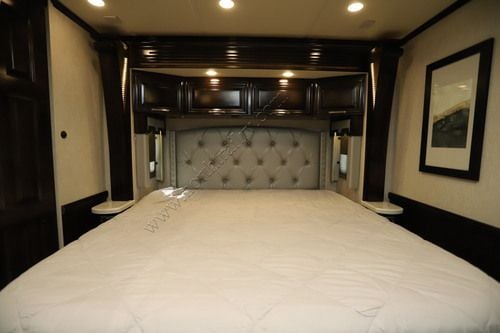2021 Newmar London Aire 4535 Class A