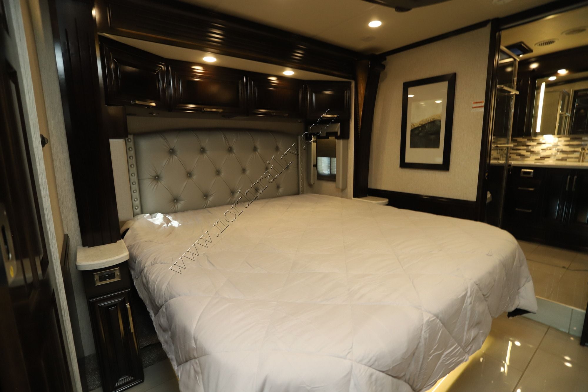 Used 2021 Newmar London Aire 4535 Class A  For Sale