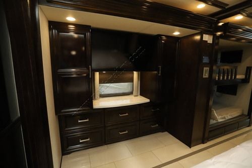 2021 Newmar London Aire 4535 Class A