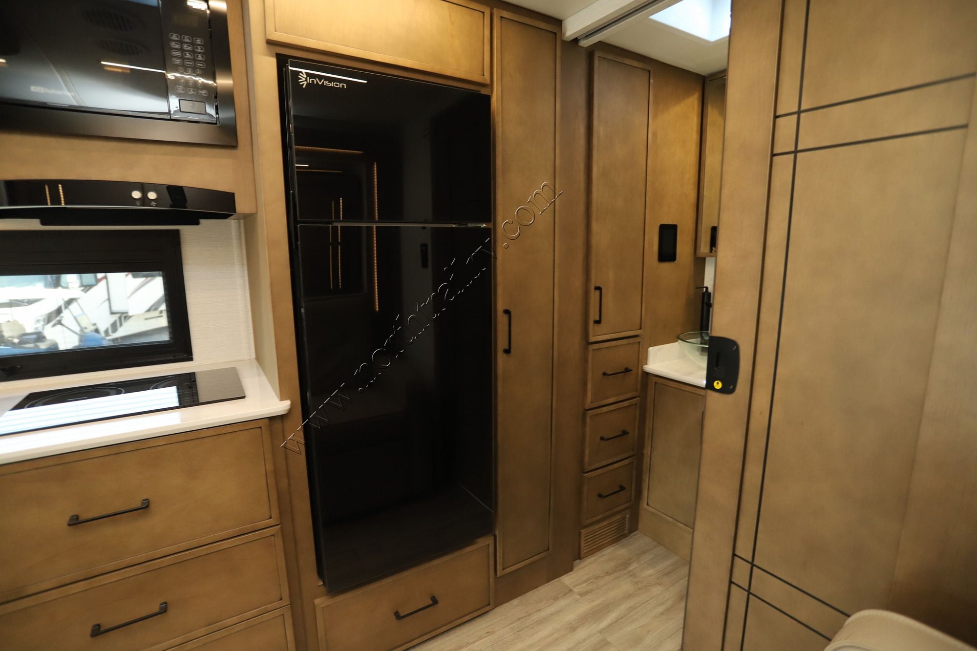 New 2027 Newmar Freedom Aire 2515 Class C  For Sale