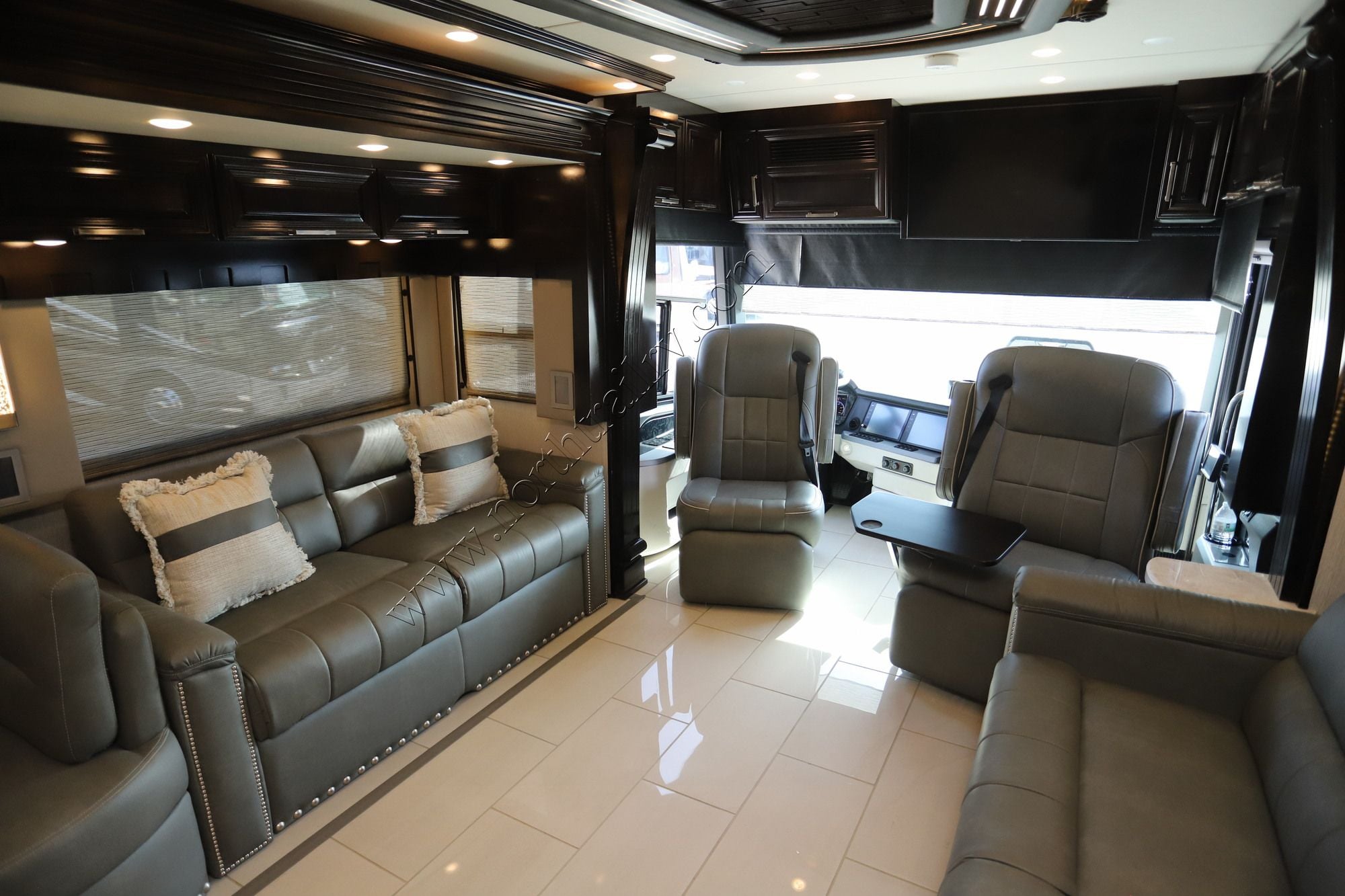 Used 2021 Newmar London Aire 4535 Class A  For Sale