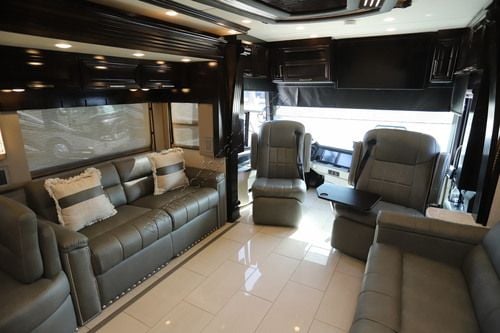 2021 Newmar London Aire 4535 Class A