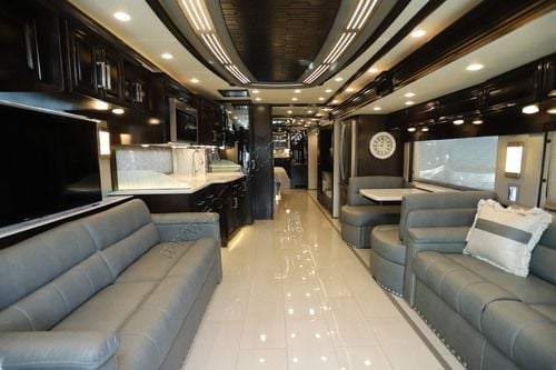 2021 Newmar London Aire 4535 Class A